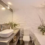 فيلة Vasiliki's Front And Pool بورتو خيلي
