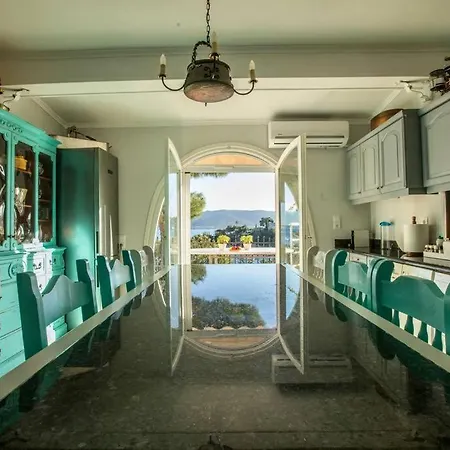 Willa Vasiliki's Front And Pool Porto Heli