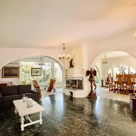 Villa Vasiliki's Front And Pool Porto Heli