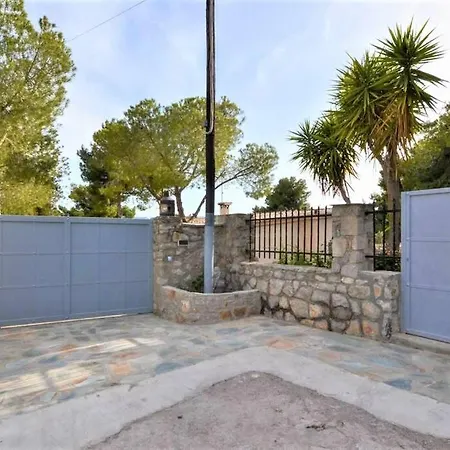 Vasiliki's Front And Pool * Porto Heli