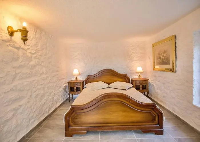 Vila Vasiliki's Front And Pool *