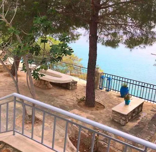 Βίλα Vasiliki's Front And Pool *