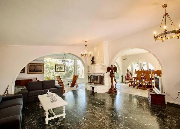 Βίλα Vasiliki's Front And Pool Πόρτο Χέλι