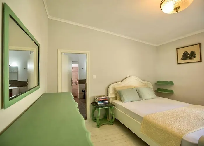 Vasiliki's Front And Pool Porto Cheli