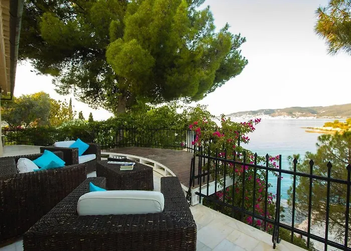 Βίλα Vasiliki's Front And Pool Πόρτο Χέλι