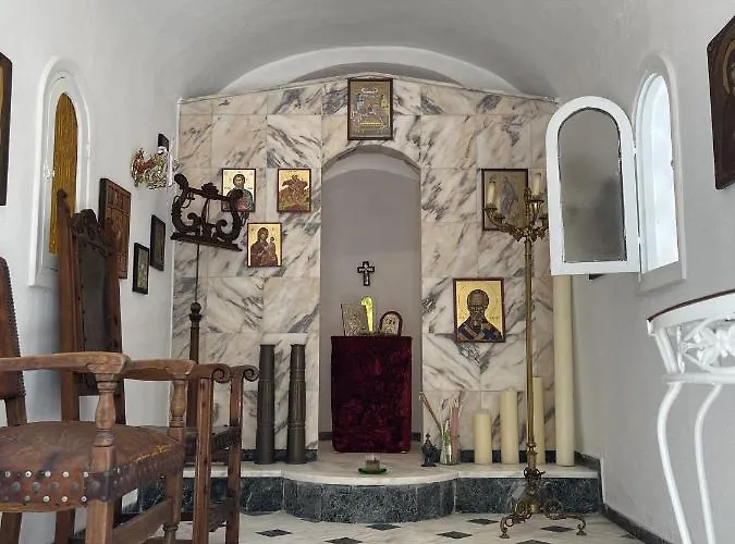 Vasiliki's Front And Pool Βίλα Πόρτο Χέλι