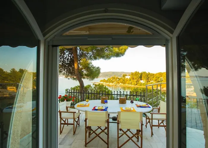 Βίλα Vasiliki's Front And Pool